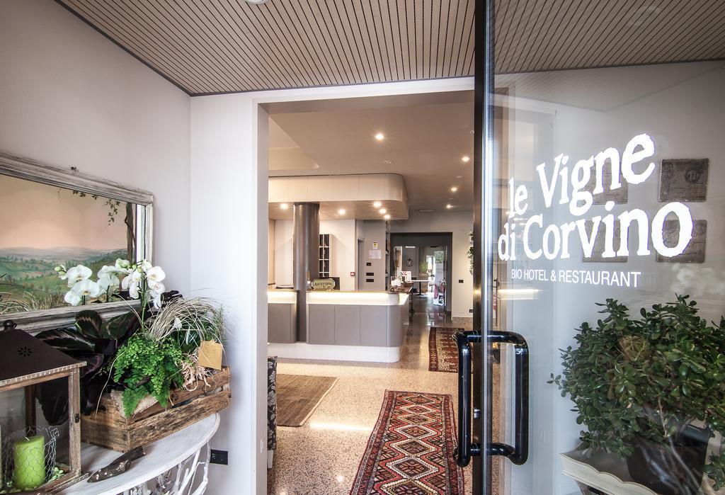Hotel Le Vigne Di Corvino Casteggio Exterior photo